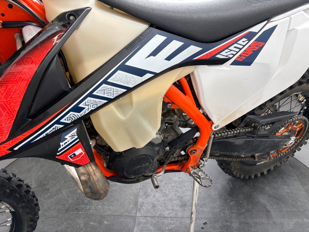 Fahrzeugabbildung KTM 300 EXC SIX-DAYS *EXCEL RÄDER *38,7 H *2.HAND