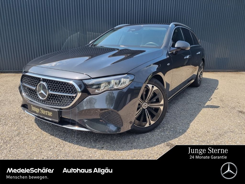 Image of Mercedes-Benz E 300
