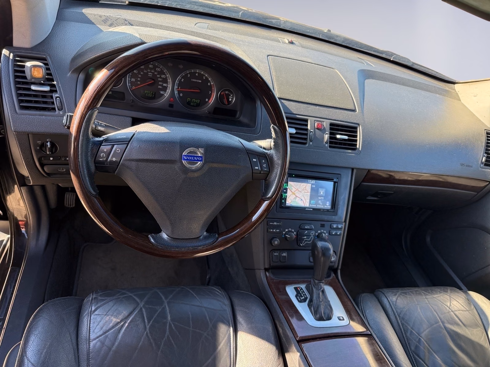 VOLVO XC90 T6 AWD | 272 ch | BVA | TOIT OUVRANT | TOIT PANORAMIQUE | VOLANT EN CUIR | 7-PLACES  | XENON | MÉMOIRE