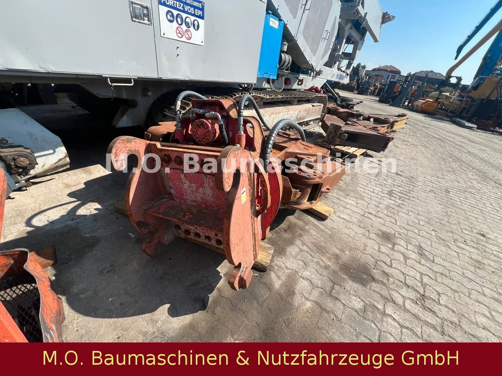 Fahrzeugabbildung Andere VT 40 mit 3 Wechselbacken/Stahl/Beton