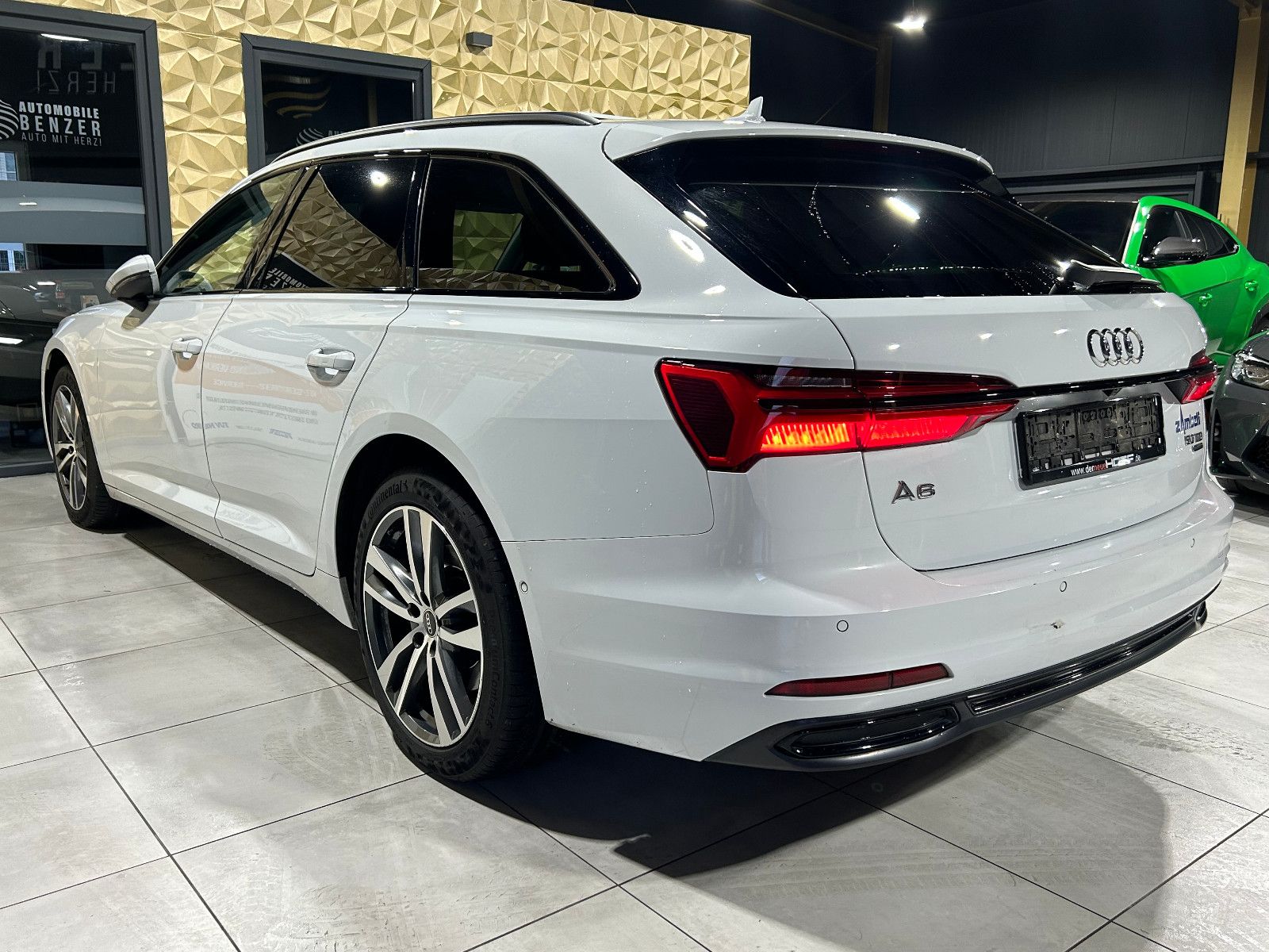 Fahrzeugabbildung Audi A6 Avant 50 TDI quattro HEAD-UP/ACC/APPLE/KAMERA