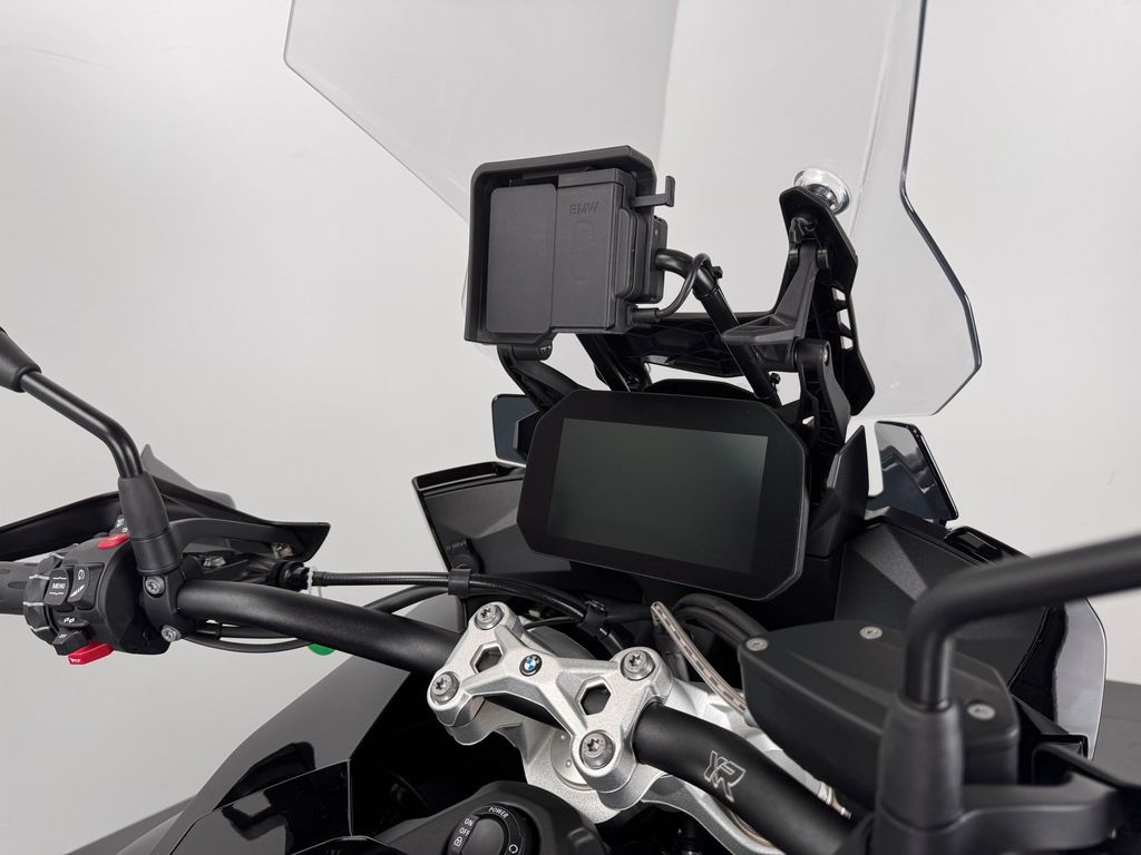 Fahrzeugabbildung BMW S 1000 XR *4 KILOMETER *TRIPLE BLACK