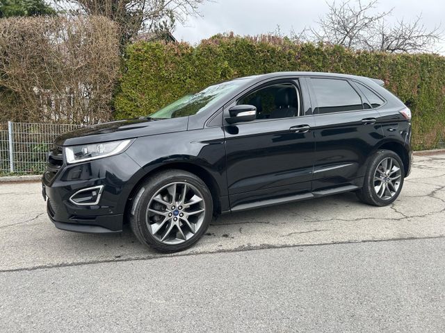 Ford Edge Sport 4x4 Scheckheft Pano Kamera