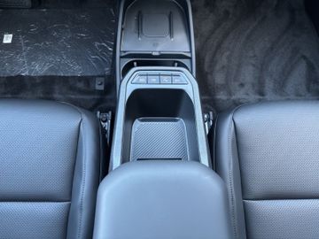 Kia EV4 Fastback 81 kWh Earth *Glasdach*Wärmepumpe*