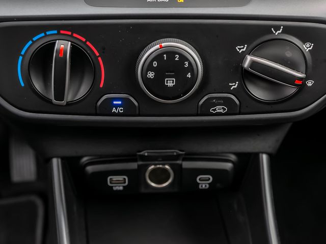 Hyundai i20 1.2 Select Spurhalteassistent Kamera Navi