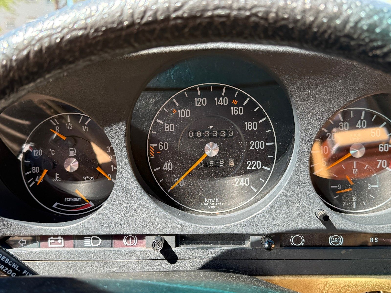 Fahrzeugabbildung Mercedes-Benz SL 280