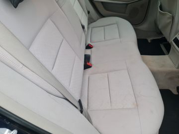 Mercedes E 350 - 12