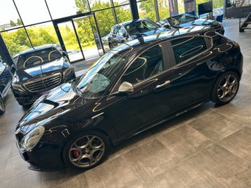 Alfa Romeo Giulietta *BI-XENONAFS)*2-ZONEN*TEMPO*SPORT*