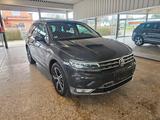 Volkswagen Tiguan Highline+LED+App+Navi+ACC+SHZ+LHZ+DSG - mit Diesel-Antrieb: Geländewagen, Automatik