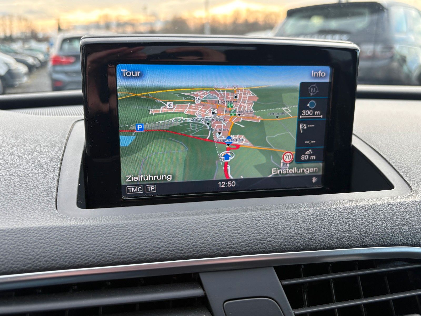 Fahrzeugabbildung Audi Q3 2.0 TDI basis Navi Xenon Tempomat SPORTFWK