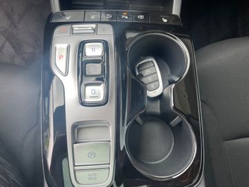 Fahrzeugabbildung Hyundai TUCSON 1.6 T-GDI PHEV 4WD TREND ASSI KRELL el.He