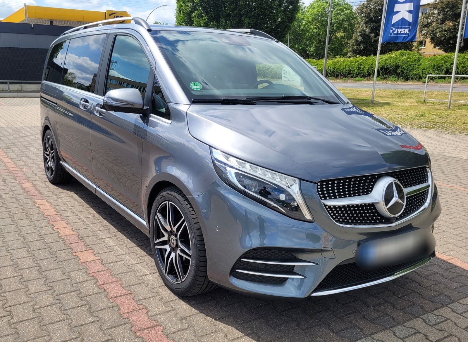 MERCEDES-BENZ V 300 d AVANTG. ED.  Kompakt AMG -LED-Voll