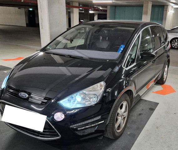 Ford FORD S-MAX 2.0 EcoBoost 203 PS 7 Sitzer mi...