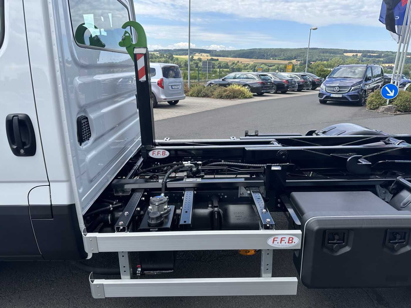 Fahrzeugabbildung Iveco Daily 70C18 H 3.0L *R3.750mm*AHK*Luft*Sperre*