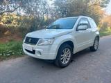 Suzuki Grand Vitara  1,6   4x4   Sonderaus... - Suzuki Grand Vitara aus 2007