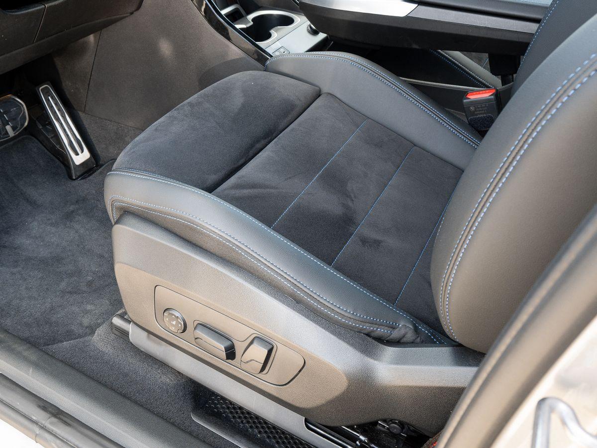 BMW X1 sDrive20i M-Sport PRO AHK PANO ACC HuD eSitze, миниатюра 8