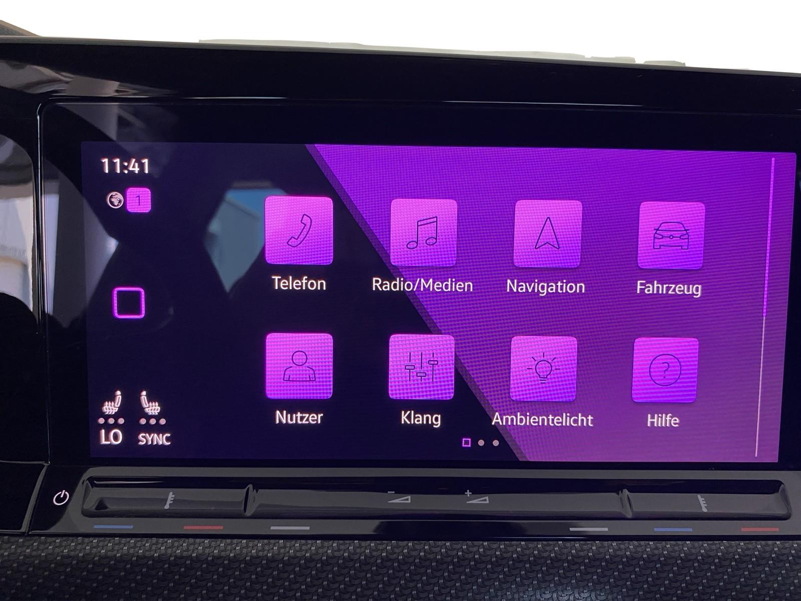 Volkswagen Golf VIII 1.5 eTSI R-Line +DSG+MATRIX+BLACK+LED+, миниатюра 16