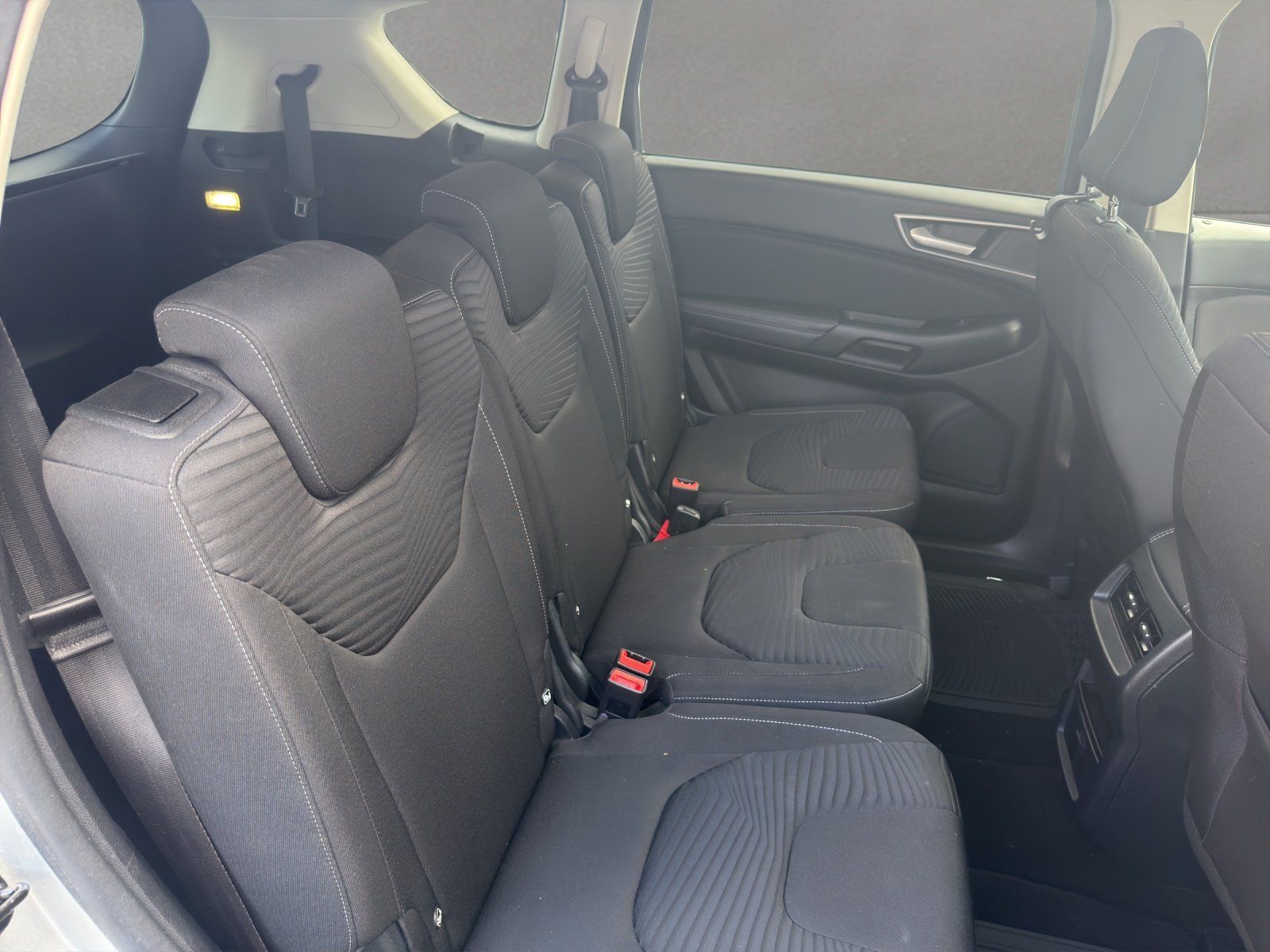 Fahrzeugabbildung Ford S-Max 1.5 Business KAMERA/TEMPOMAT/NAVI/SHZ/