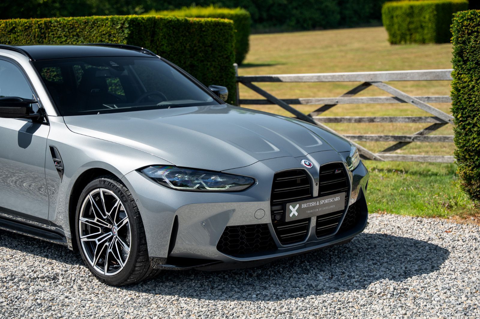 BMW M3 Competition Touring / 1 Owner imagem 2