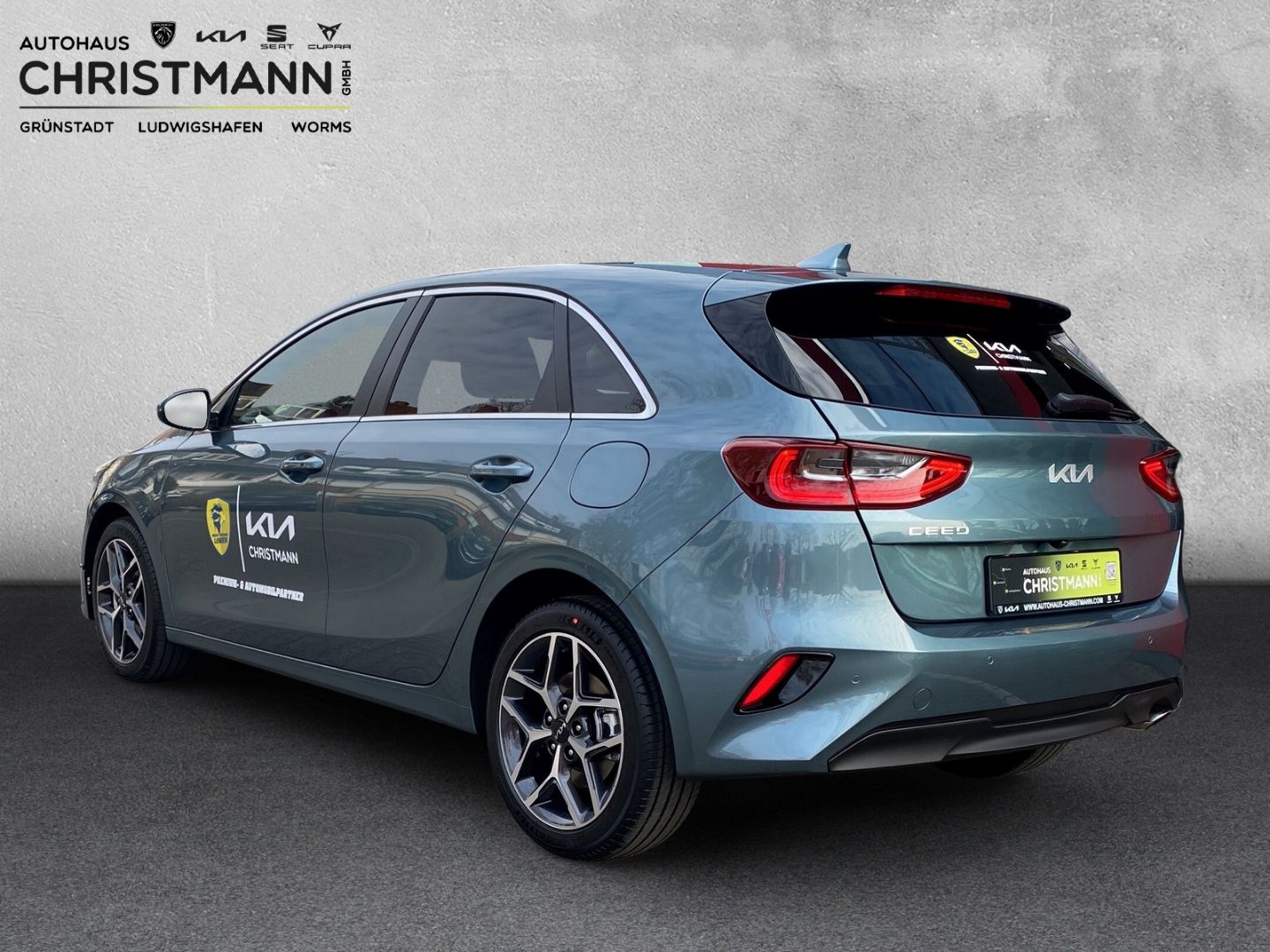 Fahrzeugabbildung Kia Ceed Kia ULTIMATE EDITION 1.5 T-GDI *STYLE-PAKET