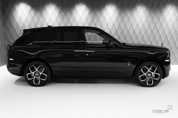 Cullinan BLACK BADGE 2023 STARLIGHT 4SEATS STOCK