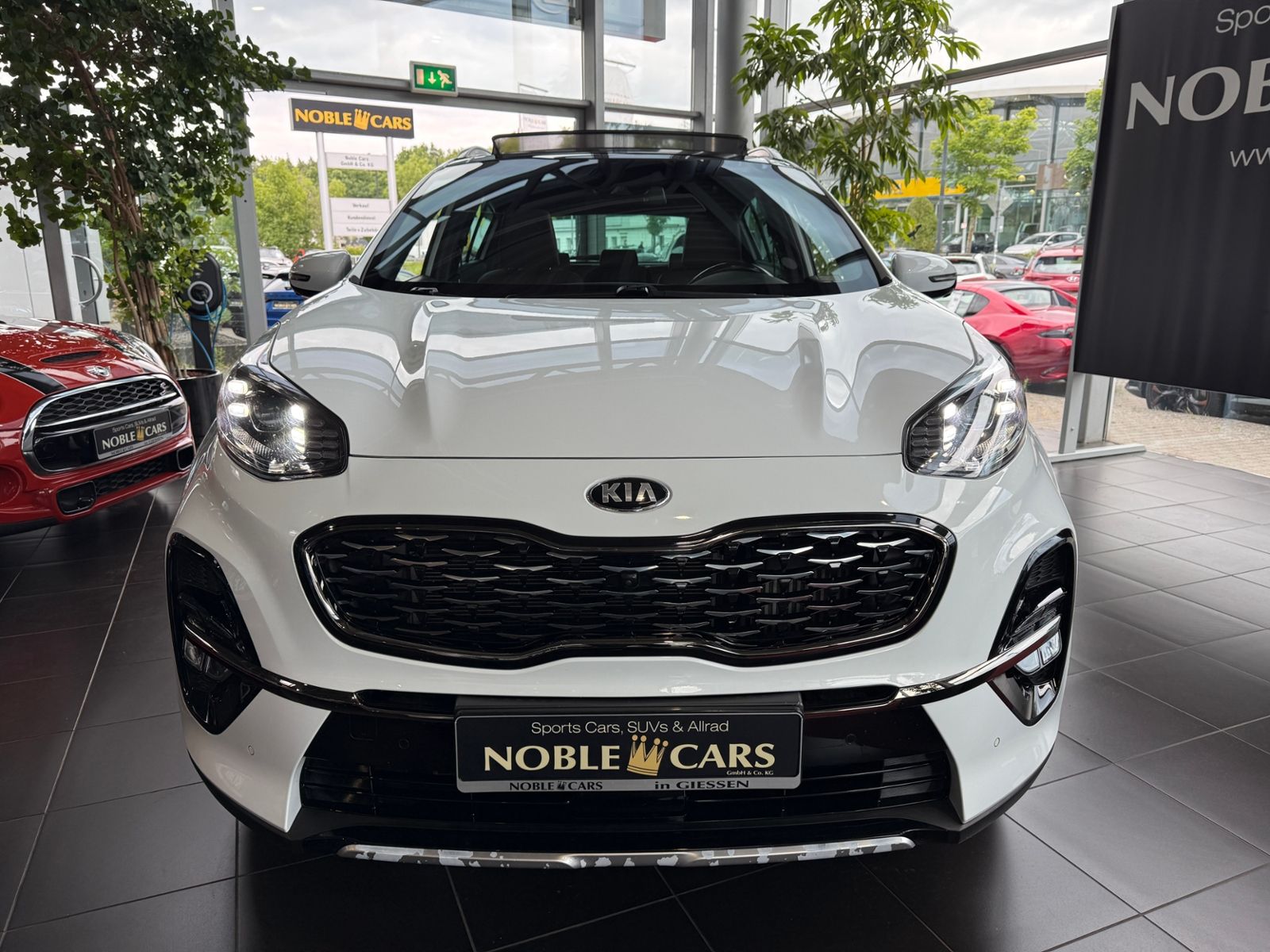 Fahrzeugabbildung Kia Sportage GT-Line 4WD PANO LED LEDER 19"