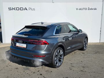 Audi Q8 - 6