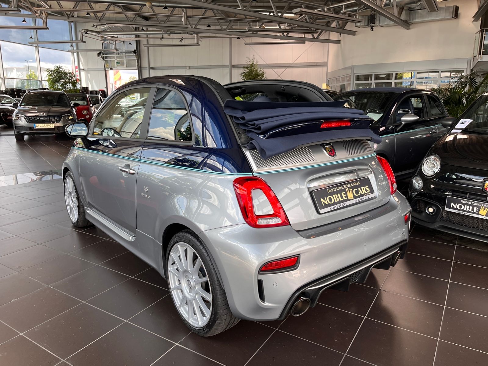 Fahrzeugabbildung Abarth 695C Rivale  Automatik XENON LEDER ALU