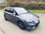Mercedes-Benz B 200 - - Mercedes-Benz B 200 in Mannheim