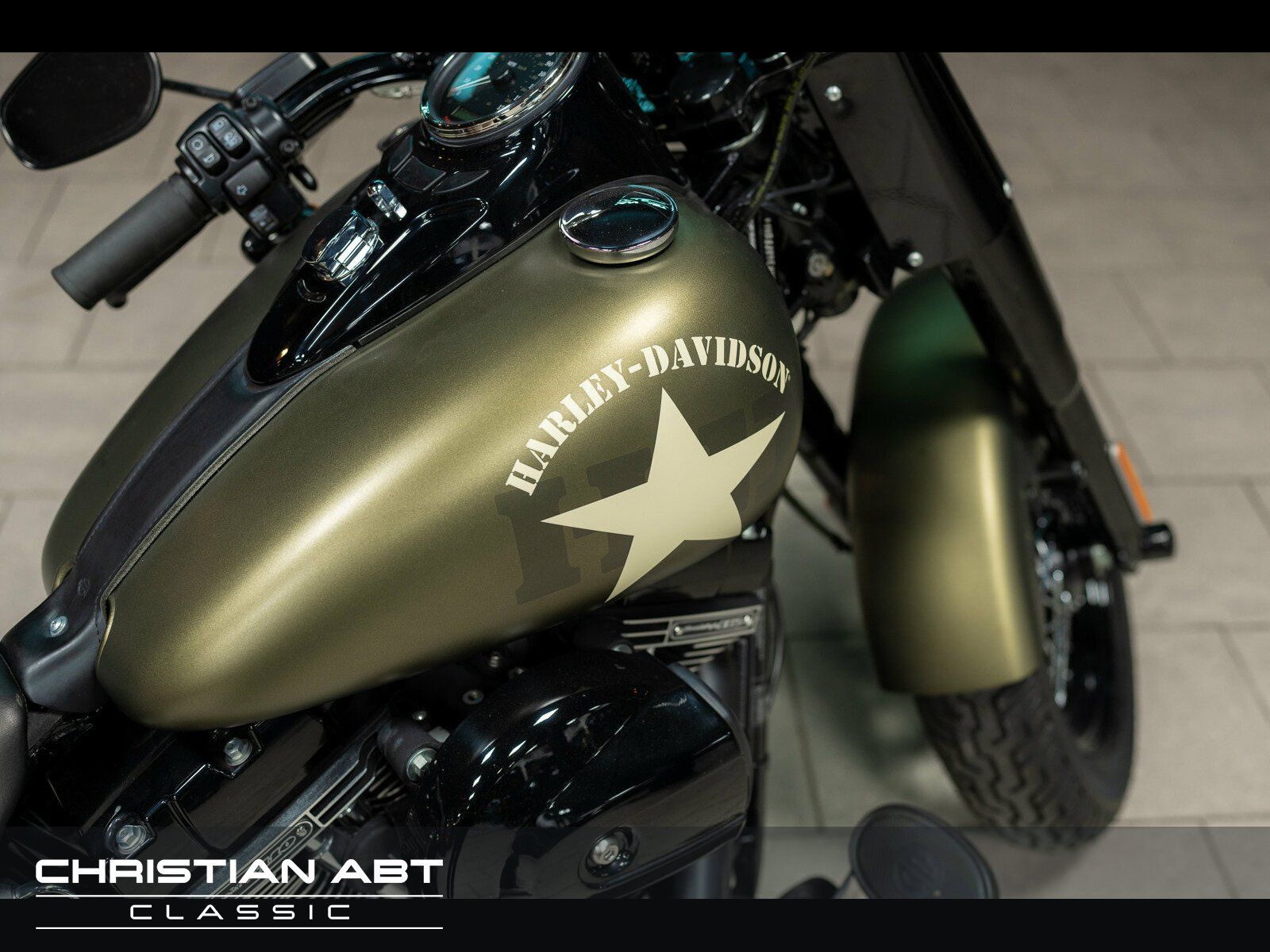 Fahrzeugabbildung Harley-Davidson Softtail Slim S 1.800 ccm erst 65 km