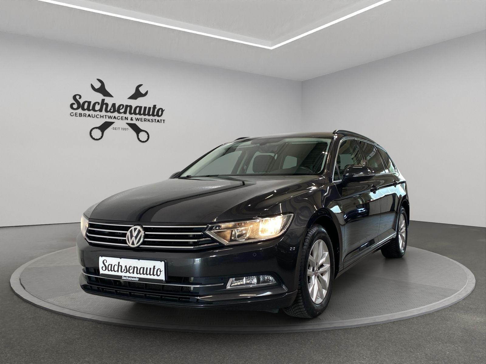 VW Passat Variant 2.0 TDI Comfortline (HU neu, AHK,