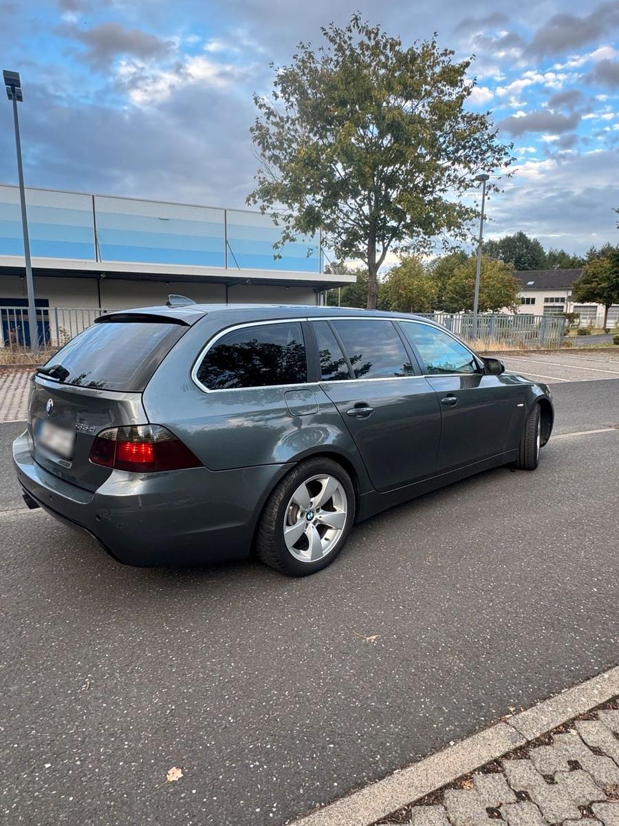 BMW 330 2004 — photo 9