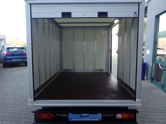 Fahrzeugabbildung Piaggio Porter NP6 LR SW LPG TOP Kofferaufbau 307Radstan