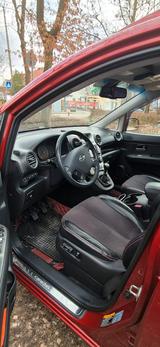 Kia Carens - gebrauchte Kia Carens aus dem Jahr 2007