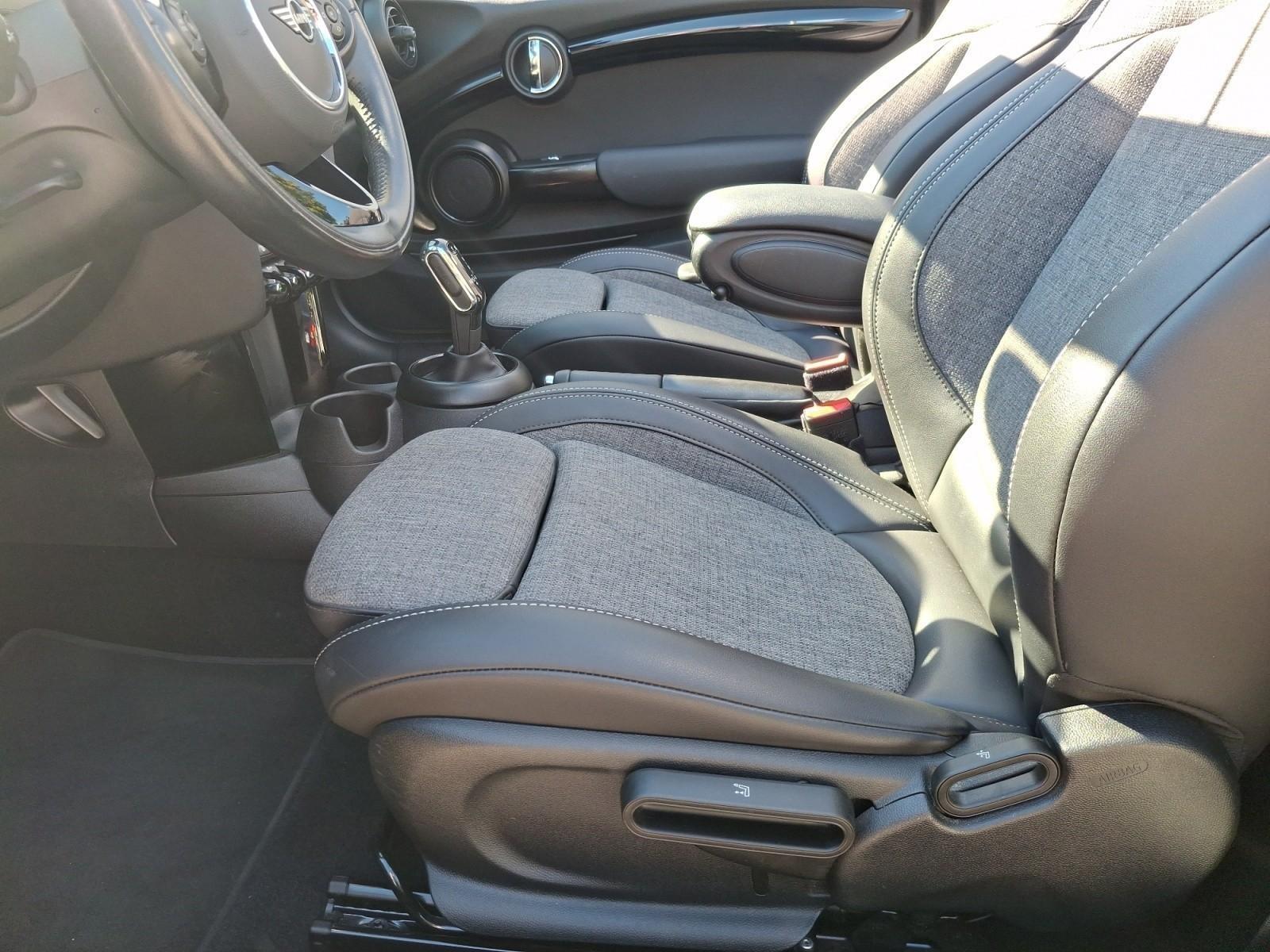 MINI Cooper S Cabrio Chili Navi LED Sportsitze