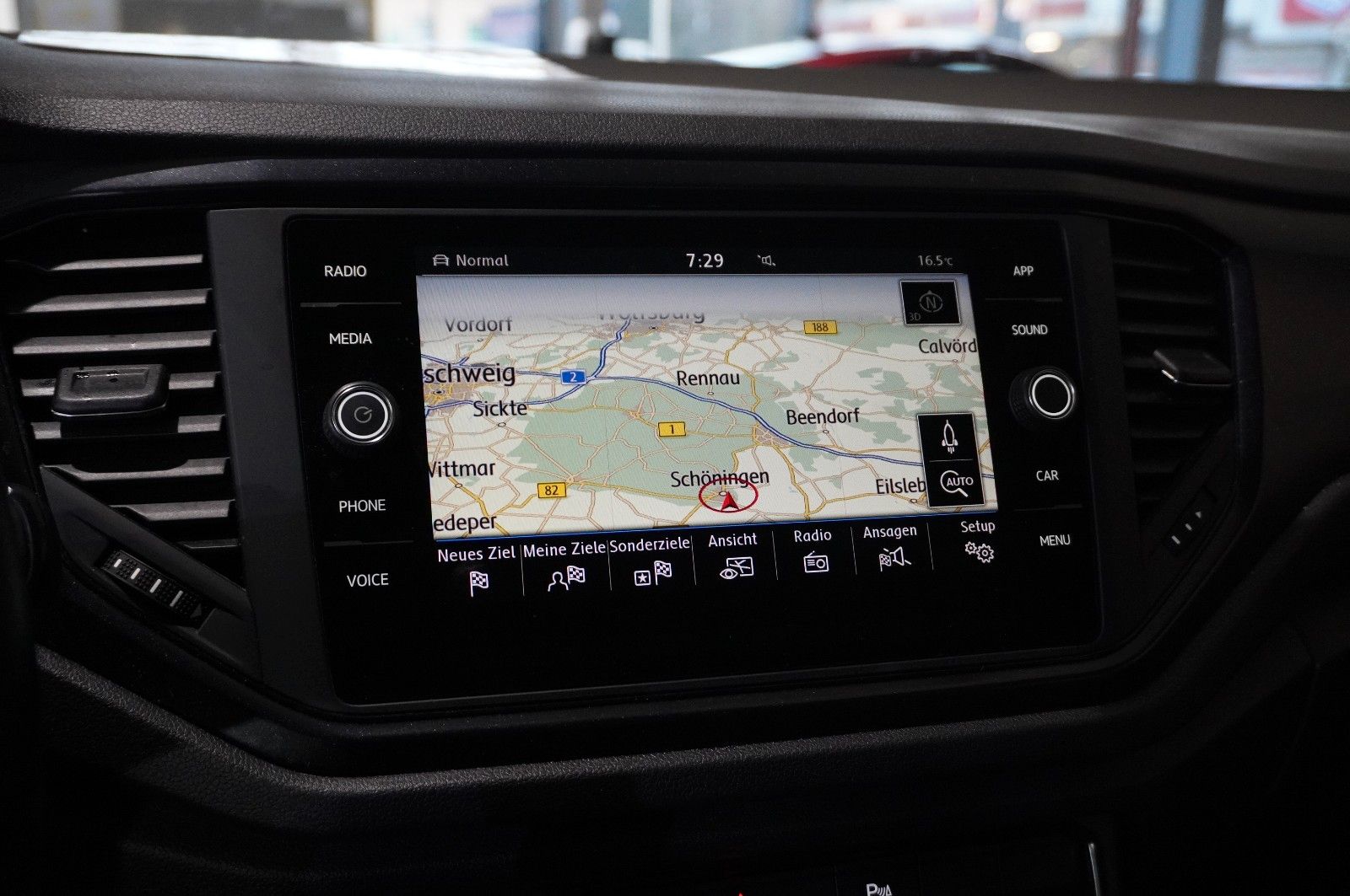 Fahrzeugabbildung Volkswagen T-Roc 1.0 TSI NAVI/LED/SHZ/PDC/NEBEL/KLIMA/DAB+