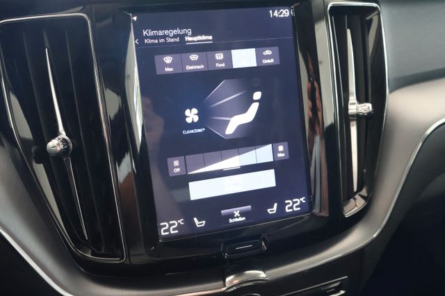 Volvo XC60 Momentum LED 360 Kamera CarPlay
