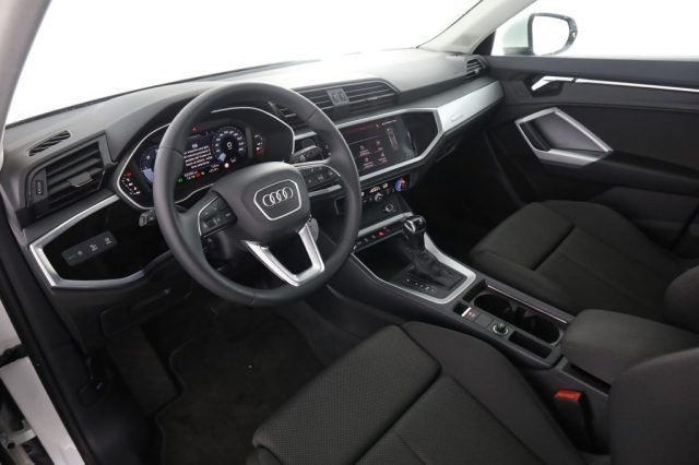 Image of Audi Q3