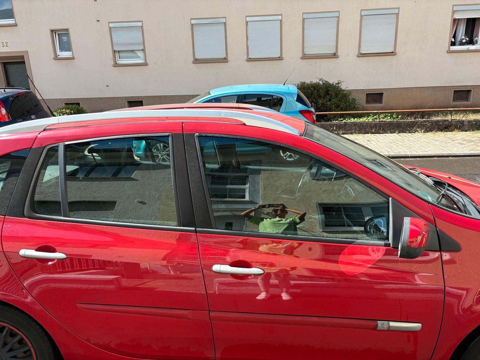 Renault Clio 2011 — rear view