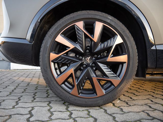 Formentor 1.5 TSI e-Hybrid VZ FACEL. MATRIX-LED