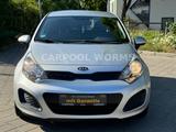 Kia Rio Edition 7 5xTÜRER+MFL+KLIMA+ALU+ALLWETTER - Kia Rio mit Diesel-Antrieb: Limousine