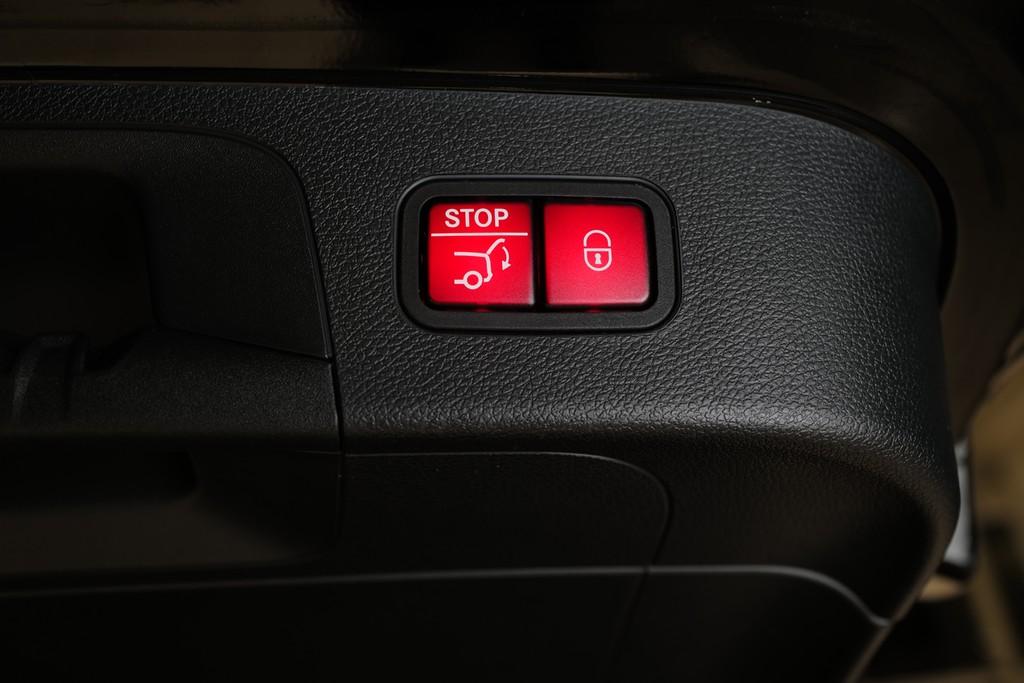 Mercedes-Benz EQC 400 4Matic 4x4 Keyless AHK Multibeam Navi