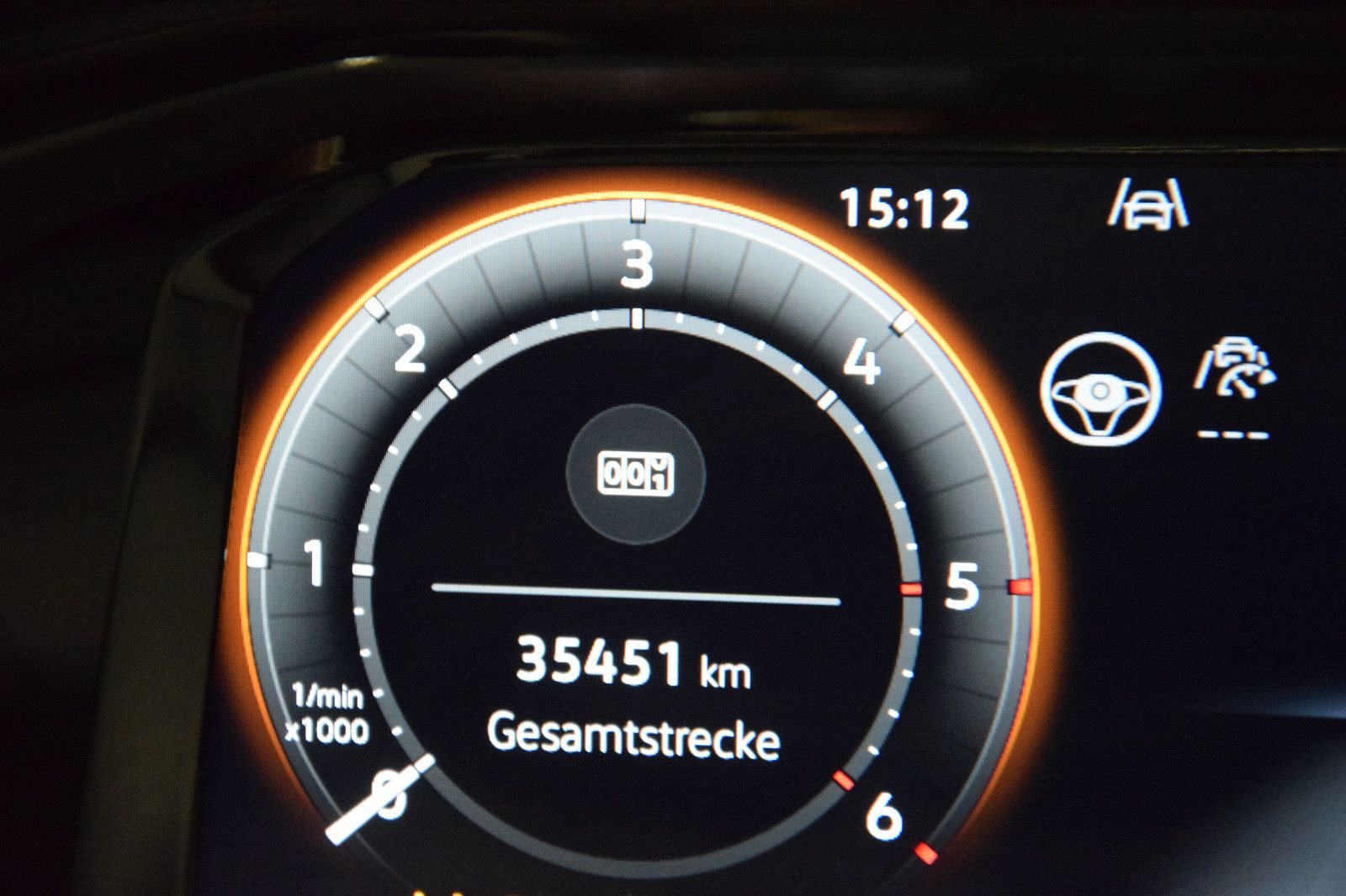 Fahrzeugabbildung Volkswagen T7 Multivan Style Lang Pano ACC Matrix AHK vis-a