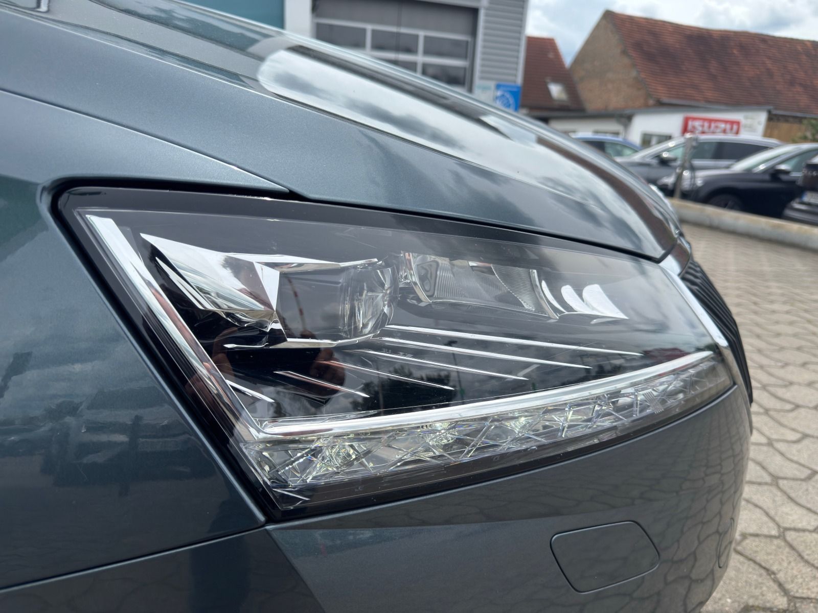 Fahrzeugabbildung SKODA Fabia Combi 110PS 6-Gang*RFk*LED*PDC*SmartLink