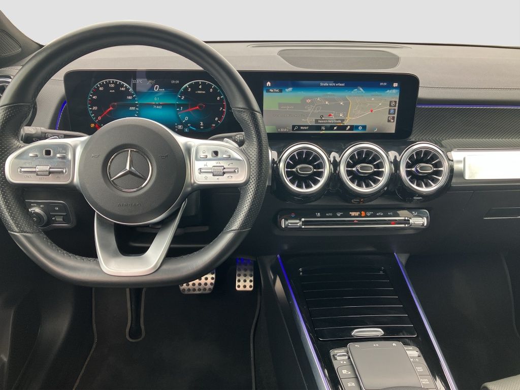 Fahrzeugabbildung Mercedes-Benz GLB 250 4MATIC AMG*Night*Distr*Navi*Sitzkl.*360°