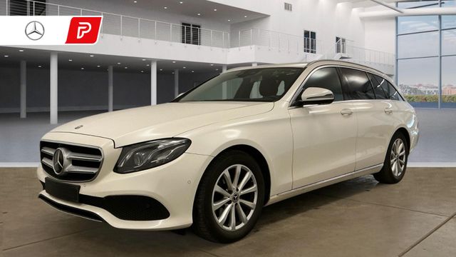 MERCEDES-BENZ E 220 d  Widescreen 360Grad Kam Navi LED