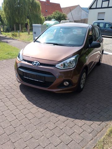 Hyundai i10 Classic,Klima,ZV,8fachBereift,1Hand,Tüv03.27
