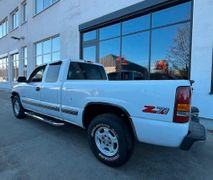 CHEVROLET Silverado LS 1500 Pickup Z71 Allrad