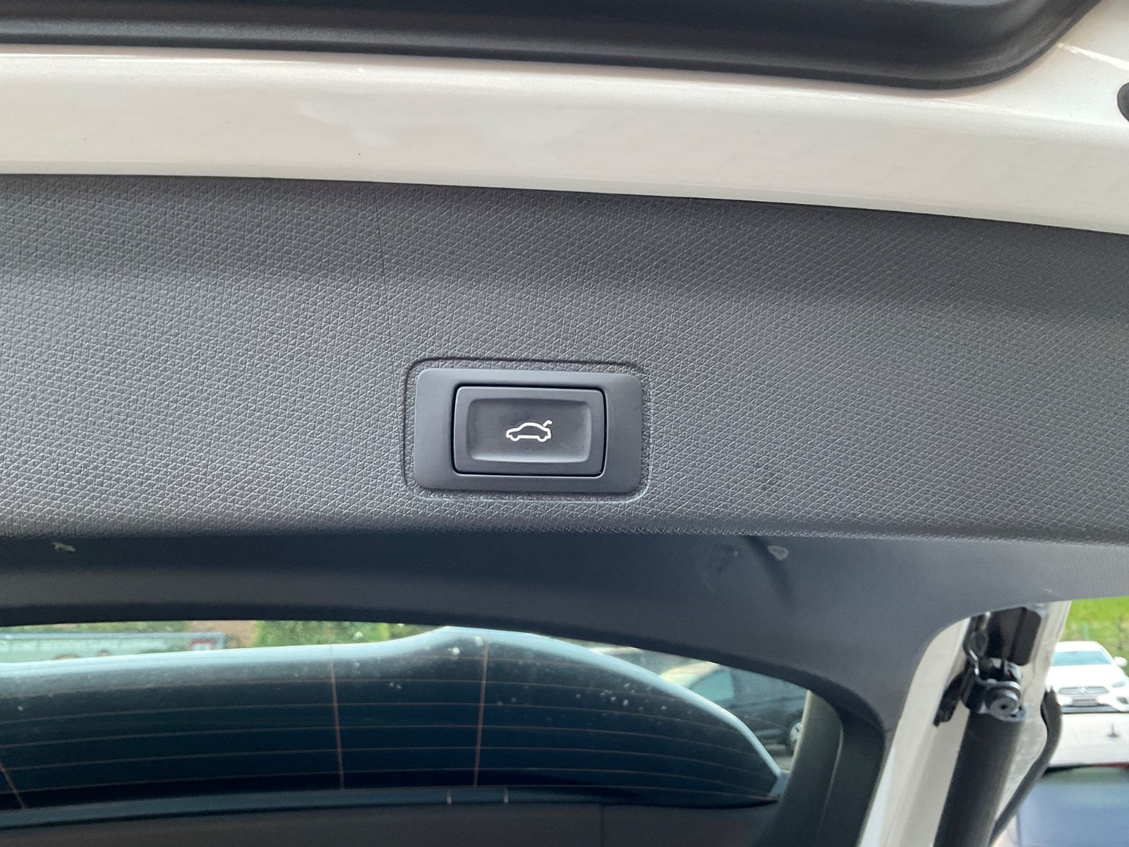 Fahrzeugabbildung CUPRA Terramar 1.5 eTSI DSG,Kamera,LED,ACC,Navi,Memory
