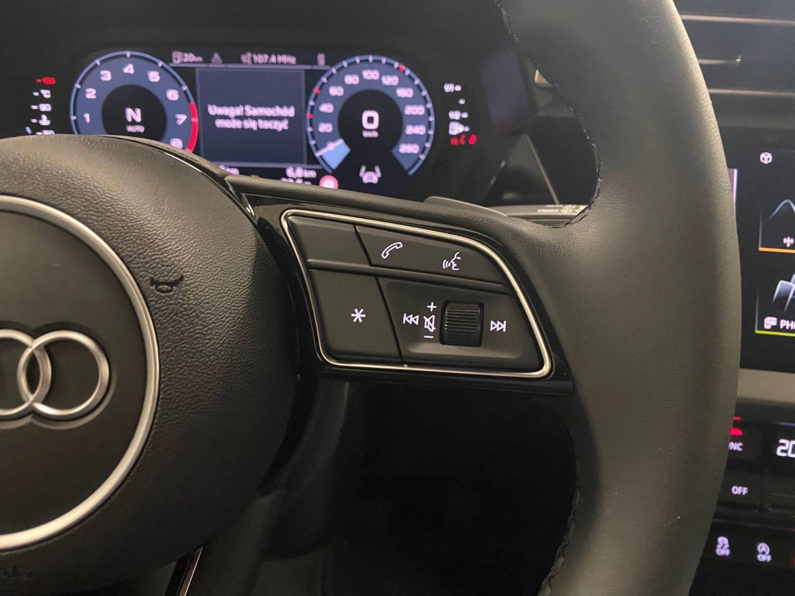 Fahrzeugabbildung Audi A3 35 TFSIadvanced Sportback+ACC+KAMERA+18 ZOLL+
